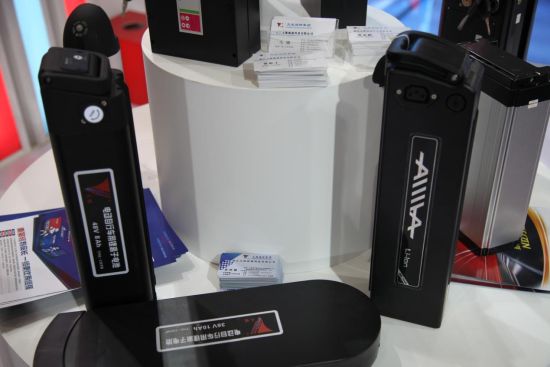 電池去碳化 新能源助力愛瑪電動(dòng)車多跑5公里不再是夢(mèng)想