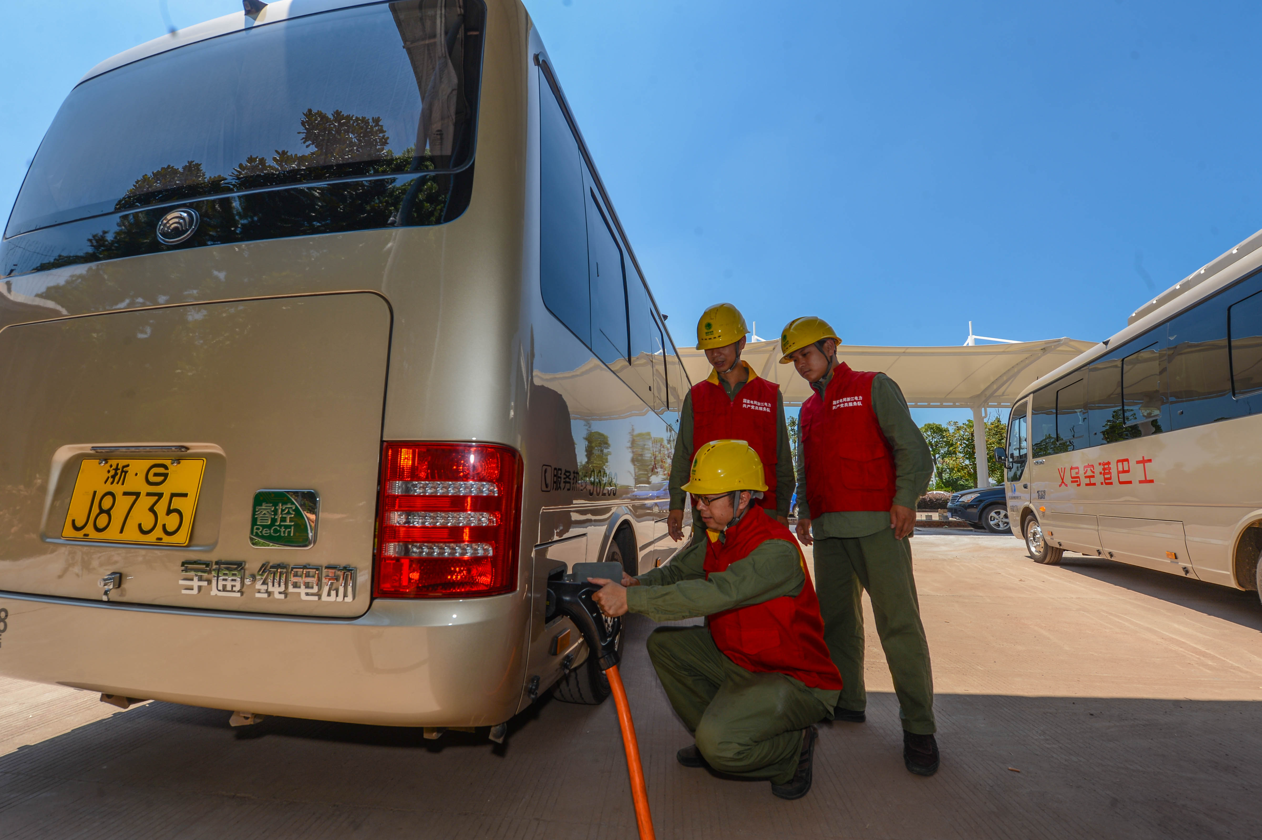 國務院加快部署電動車充電設施 盤點別國推廣政策 國務院加快部署電動車充電設施 盤點別國推廣政策