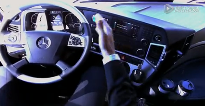 奔馳無人駕駛卡車上路測試 能自動轉(zhuǎn)向和剎車 奔馳無人駕駛卡車上路測試 能自動轉(zhuǎn)向和剎車