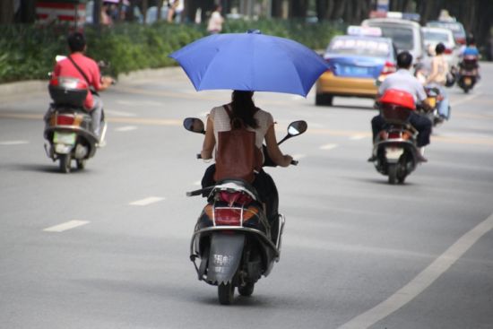 要路權也要規矩 嚴管電動自行車從兩招入手