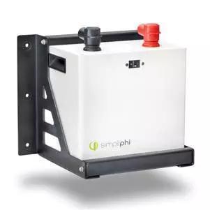 希姆普利菲電力公司推出的電池使用磷酸鐵鋰材料,大大降低了過熱和起火的風險 希姆普利菲電力公司推出的電池使用磷酸鐵鋰材料,大大降低了過熱和起火的風險