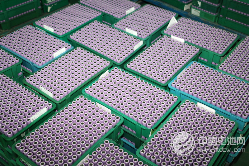 新能源汽車(chē)動(dòng)力電池回收成本高 企業(yè)望而退步 新能源汽車(chē)動(dòng)力電池回收成本高 企業(yè)望而退步