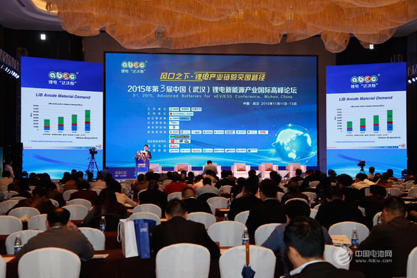 新能源汽車處風口之上 動力電池未來已來 新能源汽車處風口之上 動力電池未來已來