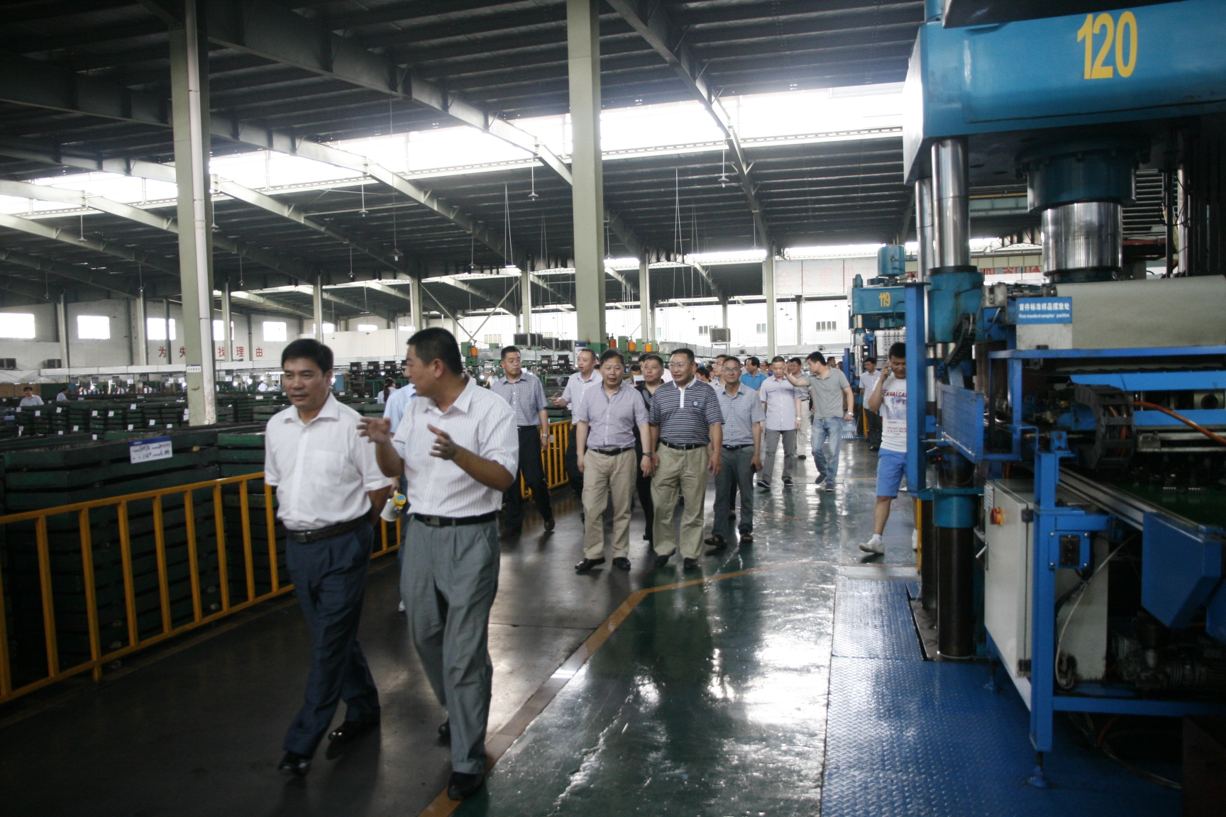 橫店?yáng)|磁:擬投4.25建年產(chǎn)1億支18650鋰動(dòng)力電池項(xiàng)目 橫店?yáng)|磁:擬投4.25建年產(chǎn)1億支18650鋰動(dòng)力電池項(xiàng)目