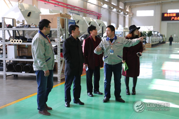 鋰電“達沃斯”秘書長于清教一行應邀調研海德新能汽車 鋰電“達沃斯”秘書長于清教一行應邀調研海德新能汽車