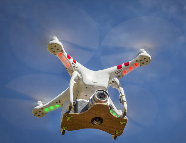 特斯拉也要做無(wú)人機(jī)？充電20分鐘可以飛一小時(shí) 