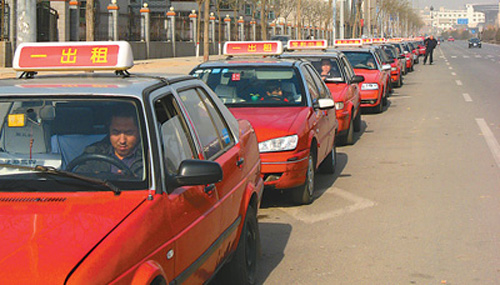太原擬用電動車取代7000輛天然氣出租車 明智之舉? 太原擬用電動車取代7000輛天然氣出租車 明智之舉?