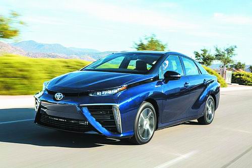量產(chǎn)的豐田Mirai氫燃料電池車 量產(chǎn)的豐田Mirai氫燃料電池車