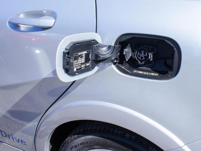 與特斯拉決裂后 奔馳找到了新的電池供應(yīng)商SK 與特斯拉決裂后 奔馳找到了新的電池供應(yīng)商SK