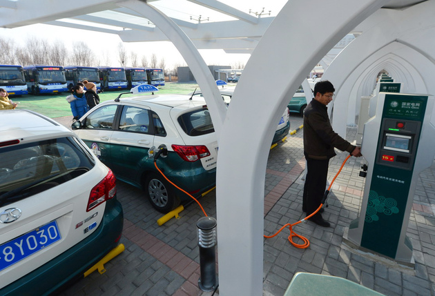 北汽今年將推6000輛電動車供政府機關租賃 北汽今年將推6000輛電動車供政府機關租賃