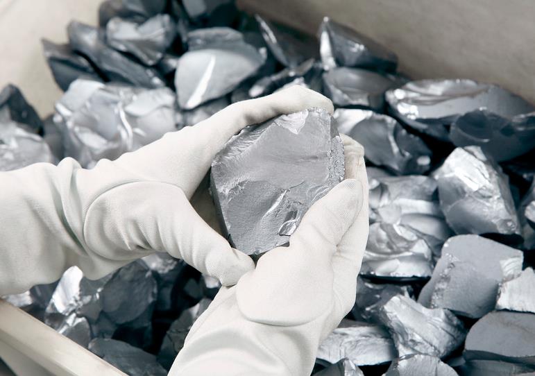 王勃華：2015年國產(chǎn)多晶硅產(chǎn)量超16.5萬噸 無需依賴進口