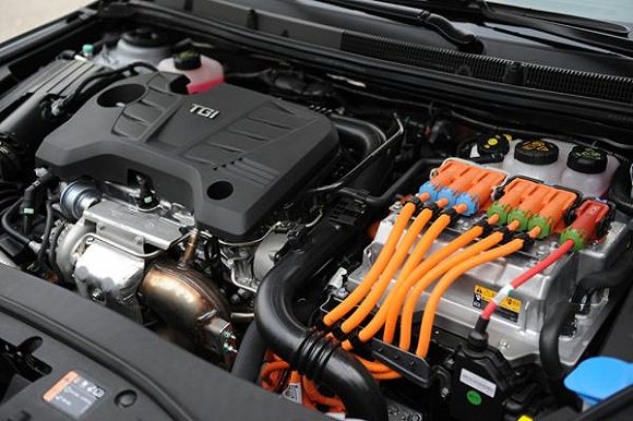 規(guī)范電池標(biāo)準(zhǔn)有利于新能源汽車(chē)長(zhǎng)遠(yuǎn)發(fā)展