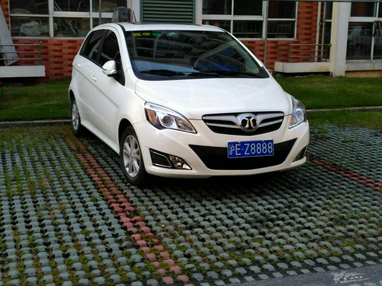 免費上滬牌細則已完成制定 新能源車登記上牌5月啟動 免費上滬牌細則已完成制定 新能源車登記上牌5月啟動