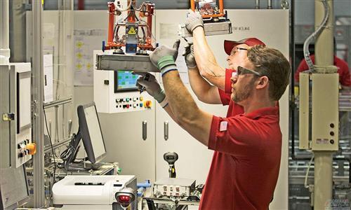 豐田與日產致力于鋰離子電池大變革 提升電動車續航里程 豐田與日產致力于鋰離子電池大變革 提升電動車續航里程