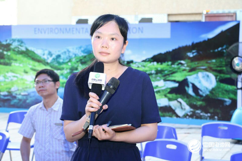 中國電池網編輯在發布會上提問
