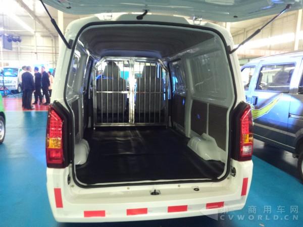 純電動封閉貨車載貨箱