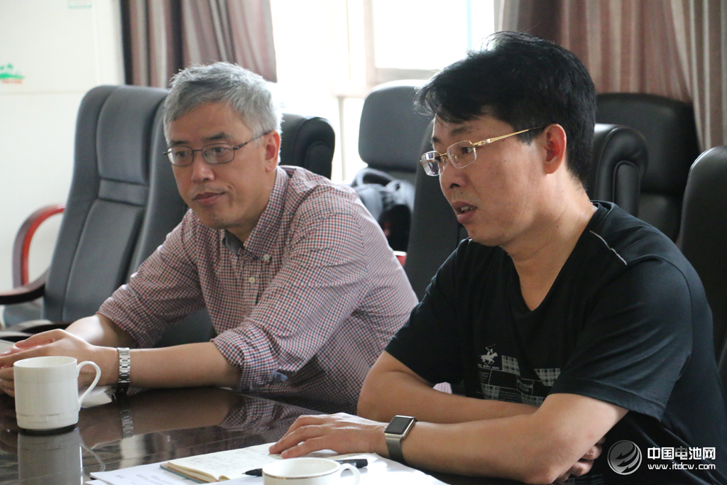 第4屆鋰電“達沃斯”論壇組委會秘書長、電池百人會常務副理事長兼秘書長于清教一行應邀抵達長沙,在寧鄉高新區、長沙市人民政府、長沙市經信委、中國(長沙)先進電池材料及電池產業技術創新戰略聯盟和中南大學就第4屆鋰電“達沃斯”論壇籌備情況及舉辦城市等進行調研交流 第4屆鋰電“達沃斯”論壇組委會秘書長、電池百人會常務副理事長兼秘書長于清教一行應邀抵達長沙,在寧鄉高新區、長沙市人民政府、長沙市經信委、中國(長沙)先進電池材料及電池產業技術創新戰略聯盟和中南大學就第4屆鋰電“達沃斯”論壇籌備情況及舉辦城市等進行調研交流