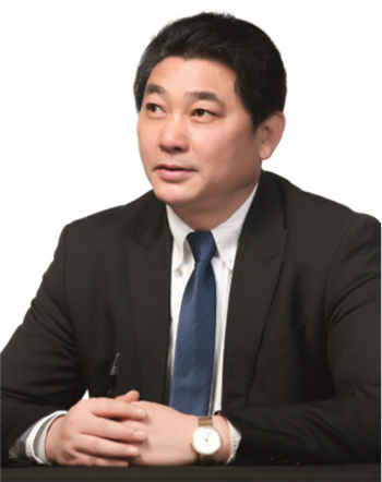 中國(guó)碳谷集團(tuán)首席專(zhuān)家 戴加龍 中國(guó)碳谷集團(tuán)首席專(zhuān)家 戴加龍