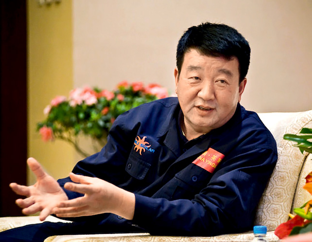 苗連生卸任英利董事長轉向幕后 光伏巨頭路在何方？