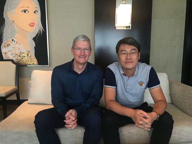 專訪庫克:手機市場沒飽和,我們在華獨一無二 專訪庫克:手機市場沒飽和,我們在華獨一無二