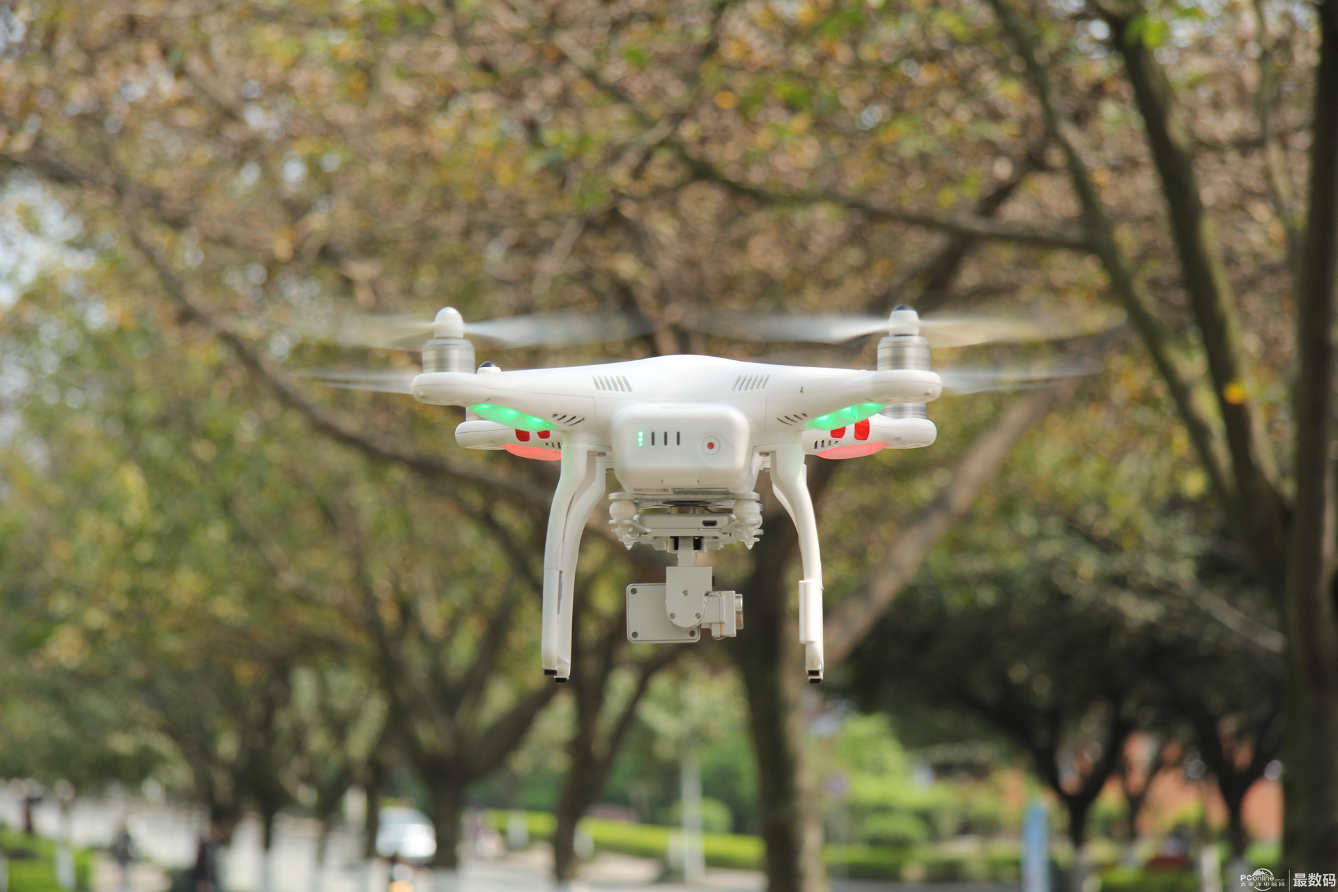 消費級無人機市場有望爆發 輕巧娛樂型成趨勢 消費級無人機市場有望爆發 輕巧娛樂型成趨勢