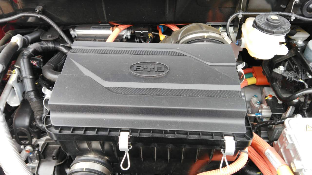 新能源汽車技術(shù)門檻亟待提高 補(bǔ)貼應(yīng)傾向電池企業(yè)