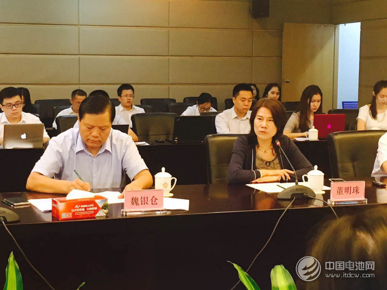 董明珠、魏銀倉回應:新能源騙補普查對銀隆有利 董明珠、魏銀倉回應:新能源騙補普查對銀隆有利