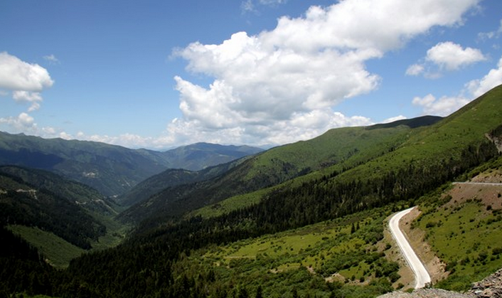 雅化集團上半年營收7.17億元 鋰業收入2.1億元