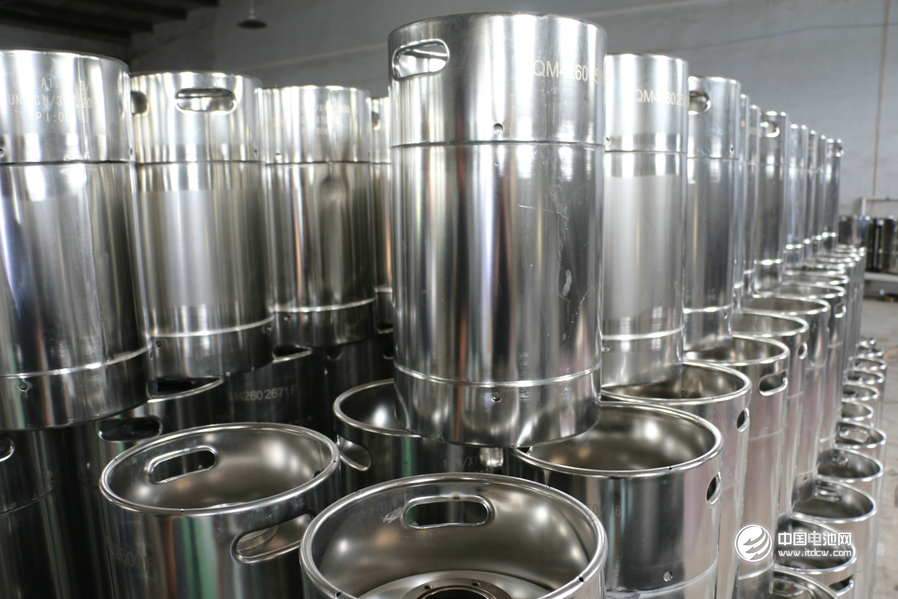 青島海鑫達不銹鋼容器有限公司 青島海鑫達不銹鋼容器有限公司