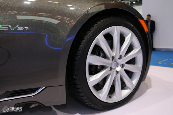 北京推廣新能源車超8萬(wàn)輛 累計(jì)建充電樁5.07萬(wàn)根