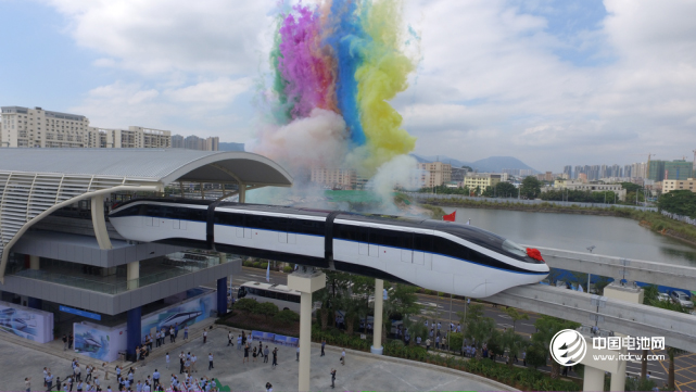 比亞迪正式對外發(fā)布跨座式單軌產(chǎn)品--“云軌” 比亞迪正式對外發(fā)布跨座式單軌產(chǎn)品--“云軌”