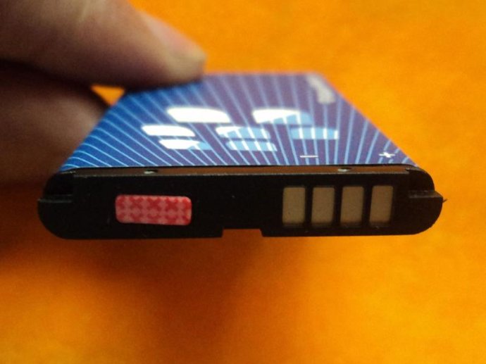 智能手機(jī)發(fā)展遇瓶頸 電池為何成手機(jī)廠商噩夢? 智能手機(jī)發(fā)展遇瓶頸 電池為何成手機(jī)廠商噩夢?