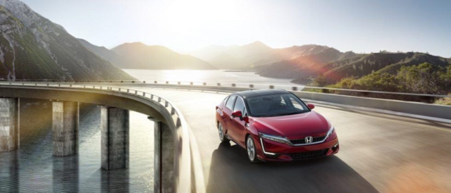 本田首批氫燃料電池汽車Clarity已開始交付消費(fèi)者 本田首批氫燃料電池汽車Clarity已開始交付消費(fèi)者