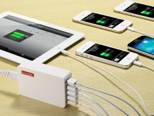 國(guó)內(nèi)移動(dòng)電源生產(chǎn)商已超5000家 盤點(diǎn)2016年市場(chǎng)5大演進(jìn)趨勢(shì)