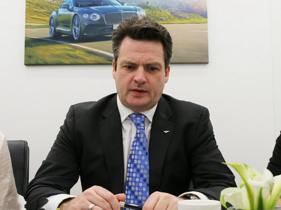 賓利汽車中國大陸及香港、澳門地區執行總經理安睿軻(Mr.Kim Airey) 賓利汽車中國大陸及香港、澳門地區執行總經理安睿軻(Mr.Kim Airey)