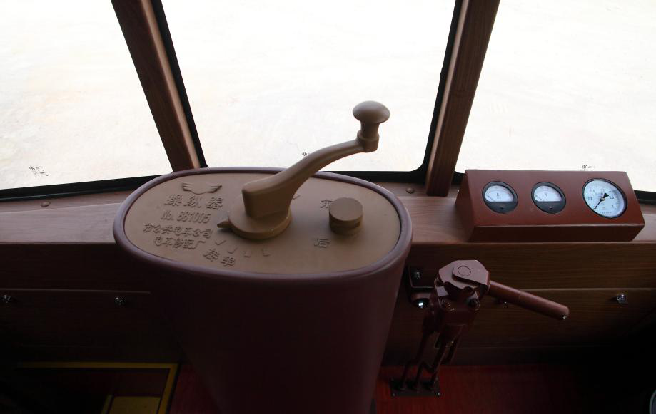 鐺鐺車尾部仿古操作舵 鐺鐺車尾部仿古操作舵