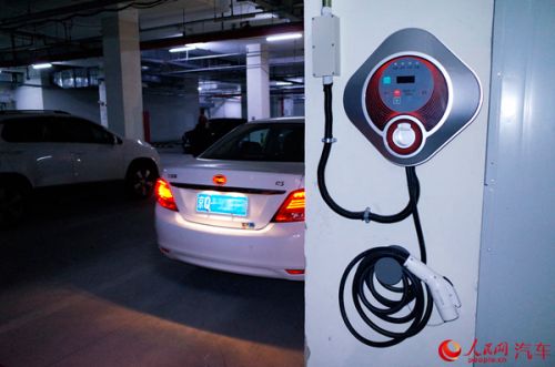 政策紅利仍是主導(dǎo)因素動力電池將成新能源汽車“決勝點”