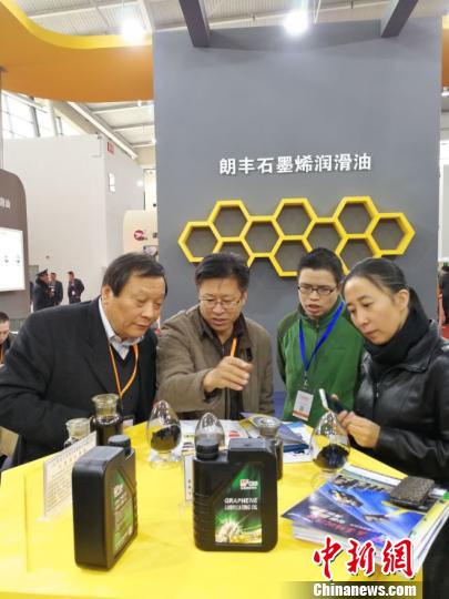 “龍江制造”石墨烯潤滑油在國內(nèi)外市場供不應(yīng)求