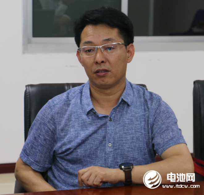 鋰電“達沃斯”論壇/電池百人會秘書長、電池網創始人/董事長于清教 鋰電“達沃斯”論壇/電池百人會秘書長、電池網創始人/董事長于清教