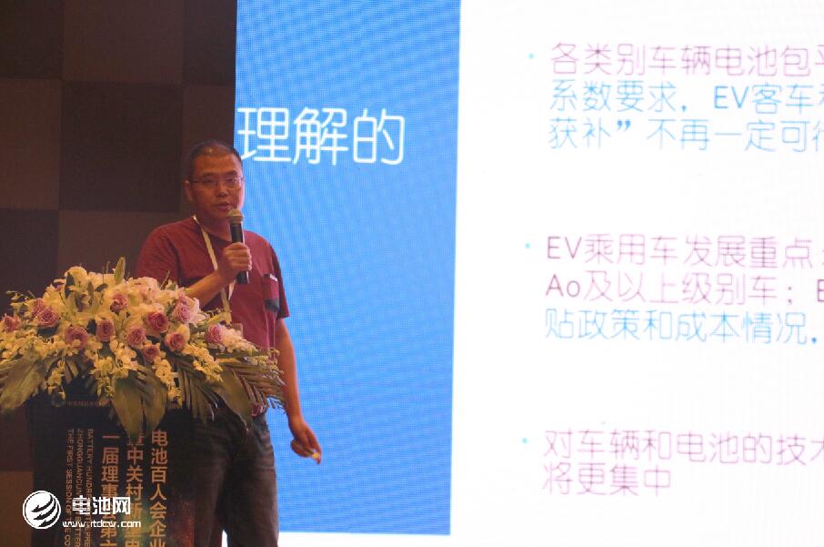 真鋰研究CEO墨柯 真鋰研究CEO墨柯