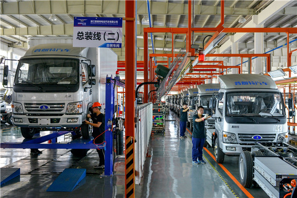 超威電動汽車生產線