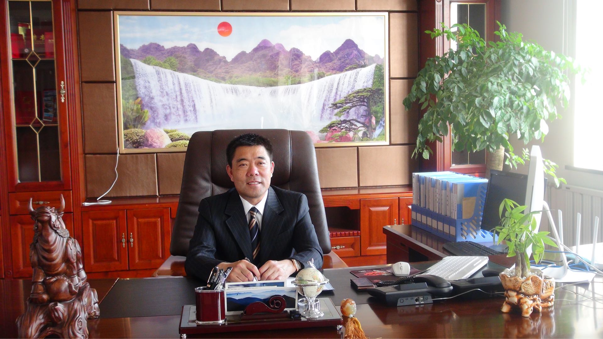 遼源鴻圖鋰電隔膜科技股份有限公司董事長(zhǎng)張漢鴻