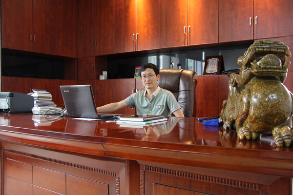 湖南中科星城石墨有限公司總經理皮濤 湖南中科星城石墨有限公司總經理皮濤