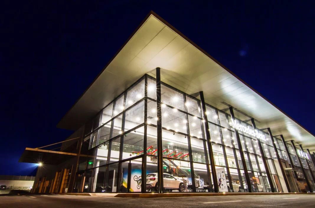 以降稅的名義 奔馳率先推倒豪車降價多米諾骨牌 以降稅的名義 奔馳率先推倒豪車降價多米諾骨牌