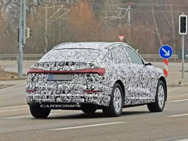 純電跨界SUV  奧迪e-tron Sportback假想圖