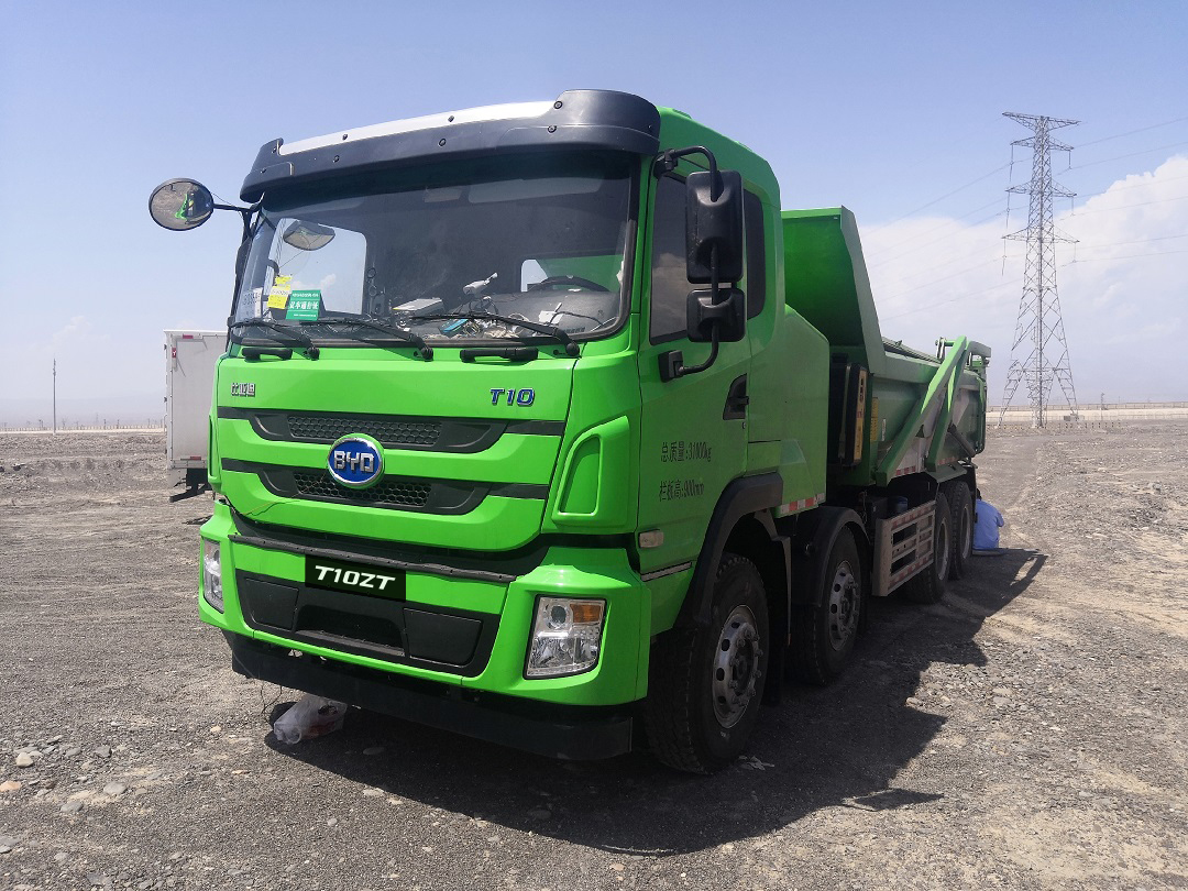 比亞迪純電動自卸車挑戰高溫極限 彰顯新能源重卡領域先進技術 比亞迪純電動自卸車挑戰高溫極限 彰顯新能源重卡領域先進技術