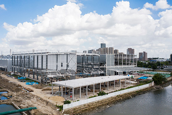 想稱霸電動(dòng)汽車行業(yè)?先得跨過(guò)中國(guó)這道坎 想稱霸電動(dòng)汽車行業(yè)?先得跨過(guò)中國(guó)這道坎