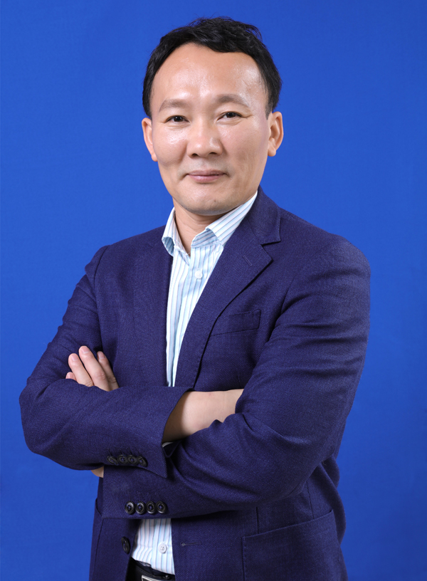 第9屆(2019年)中國電池行業年度人物:劉艷開 第9屆(2019年)中國電池行業年度人物:劉艷開