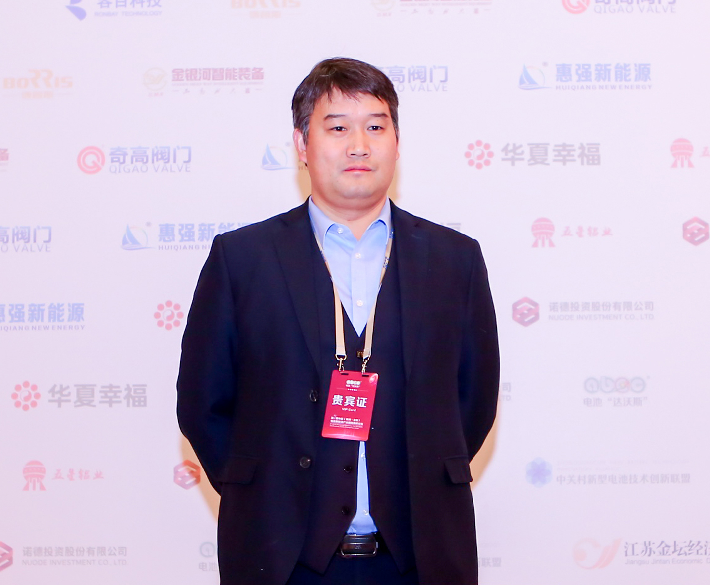 博睿斯重工股份有限公司執行董事黃騰 博睿斯重工股份有限公司執行董事黃騰