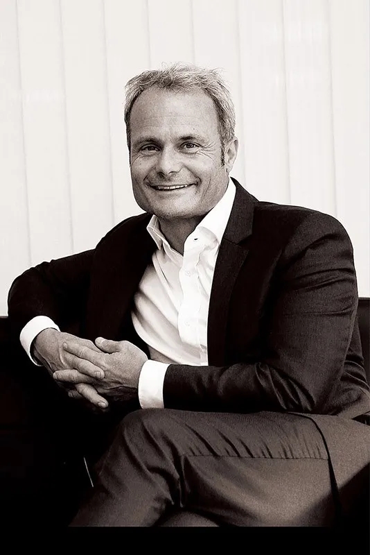 沃爾夫岡·艾格 沃爾夫岡·艾格